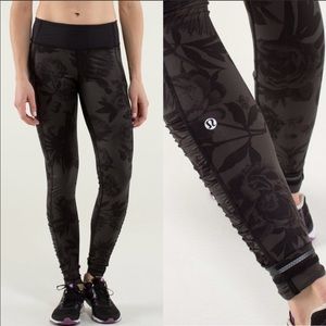 Lululemon Speed Tight LUX Size 4